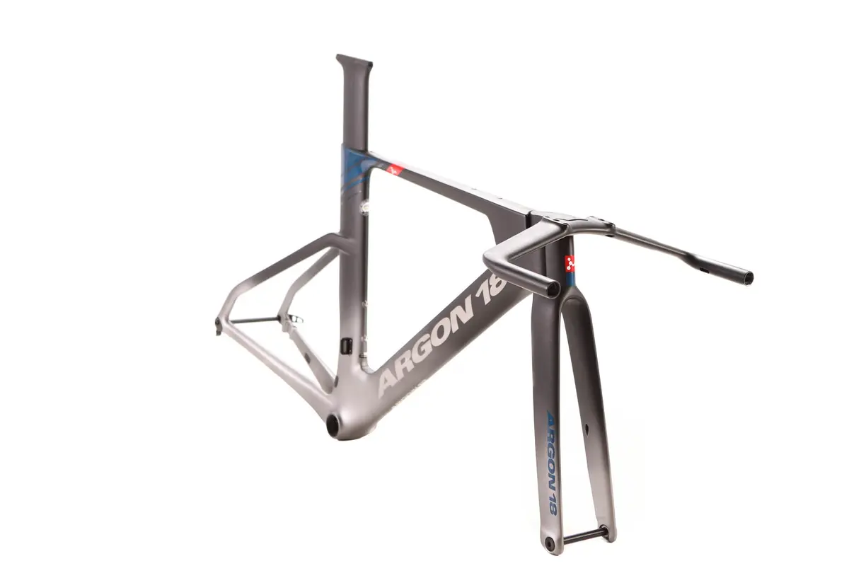 Argon 18 E-118 + Tri Disc Tri Frameset 2022, Size Medium 1