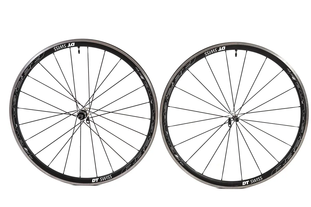 Dt Swiss R32 Spline Clincher Wheelset, Shimano Freehub 1
