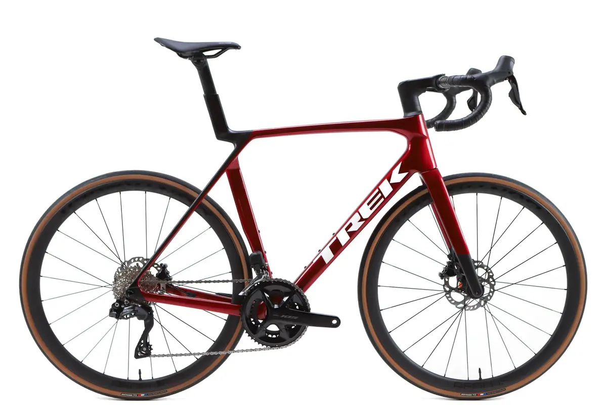 Trek Madone Sl 6 Gen 8 Shimano 105 Di2 Disc Road Bike 2025, Size Large 1