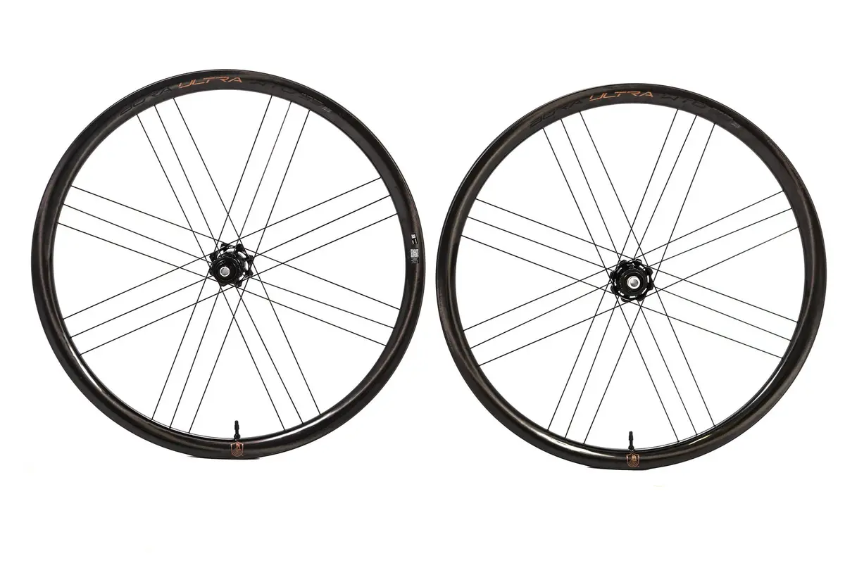 Campagnolo Bora Ultra Wto 33 Disc Wheelset, Shimano Freehub 1