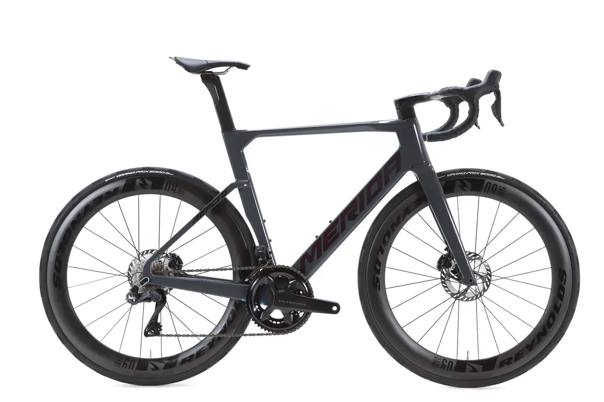 Merida Reacto 9000 Shimano Ultegra Di2 Disc Road Bike 2025, Size Medium 1