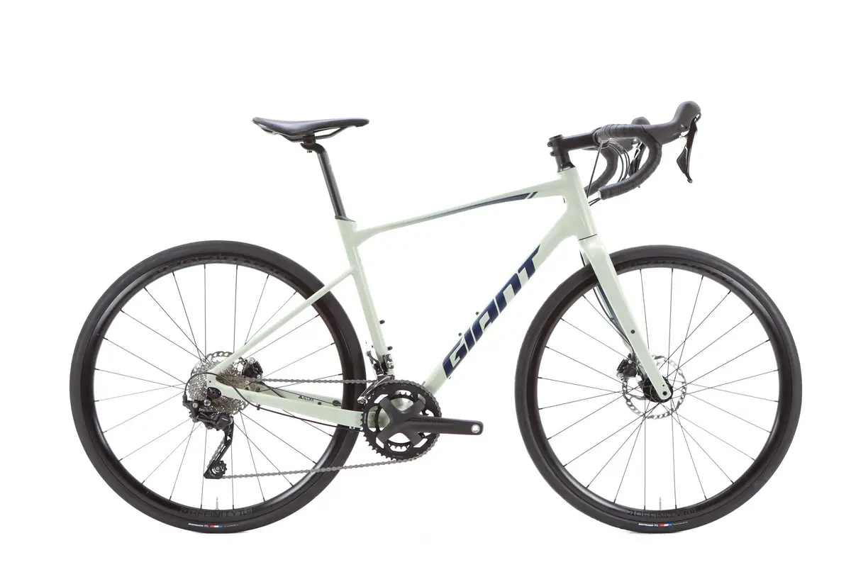 Giant Revolt 1 Shimano Grx Gravel Bike 2021, Size M/L 1