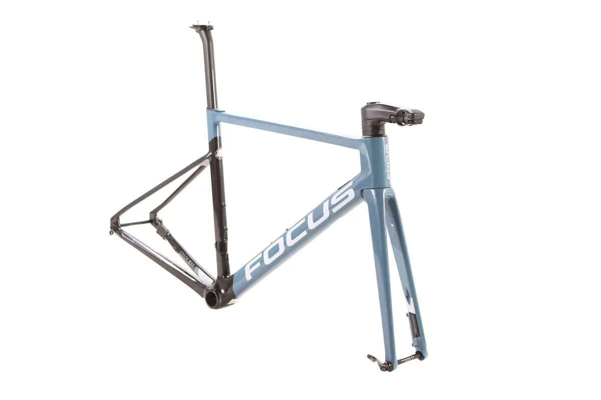 Focus Izalco Max Disc Road Frameset 2020, Size Medium 1