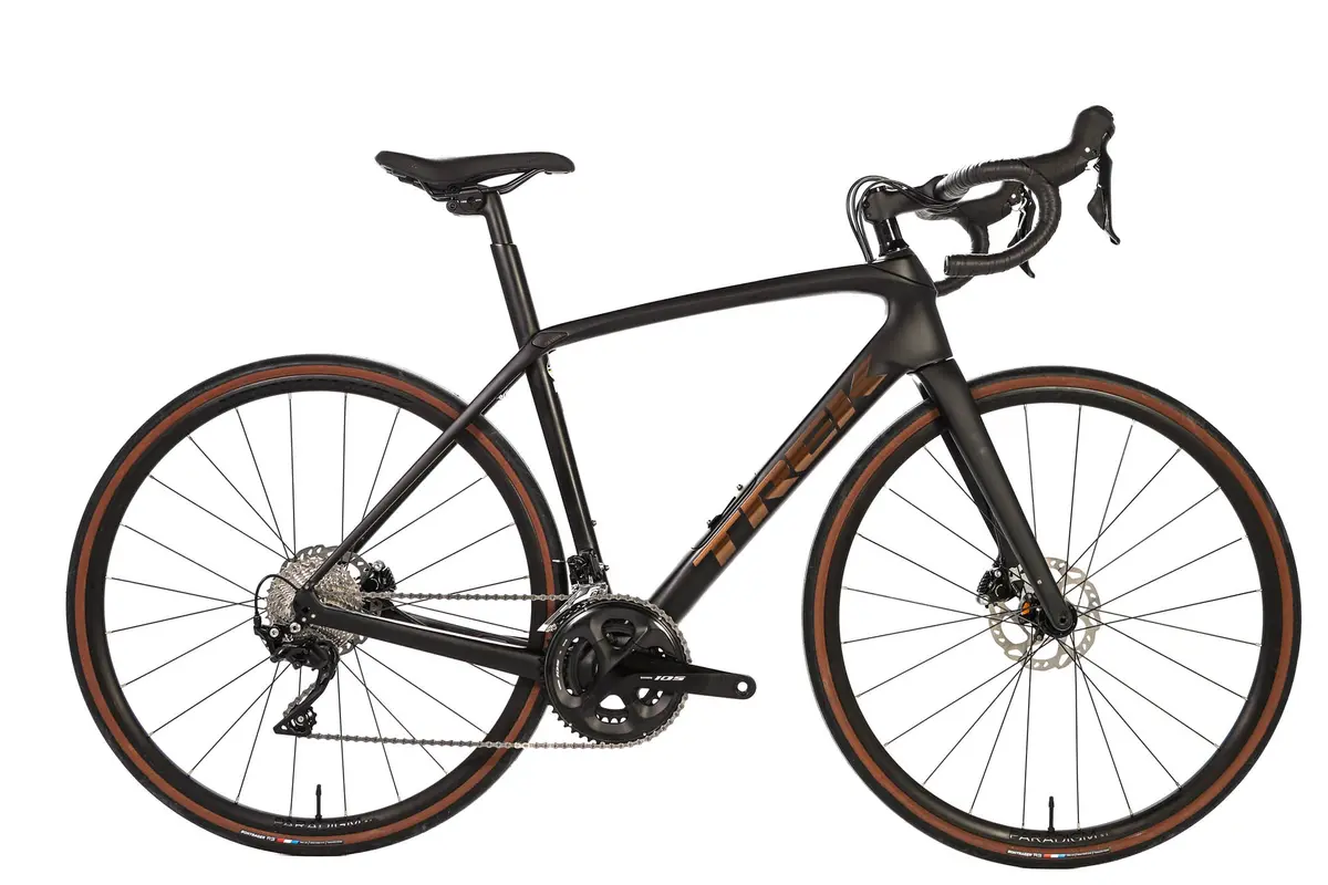 Trek Domane Sl5 Shimano 105 Disc Road Bike 2022, Size 54Cm 1