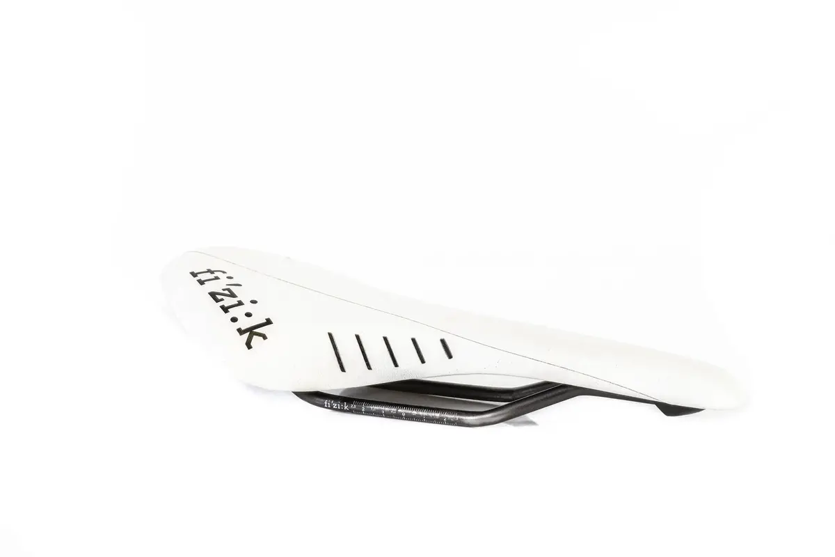 Fizik Antares R3 Saddle 138Mm 1