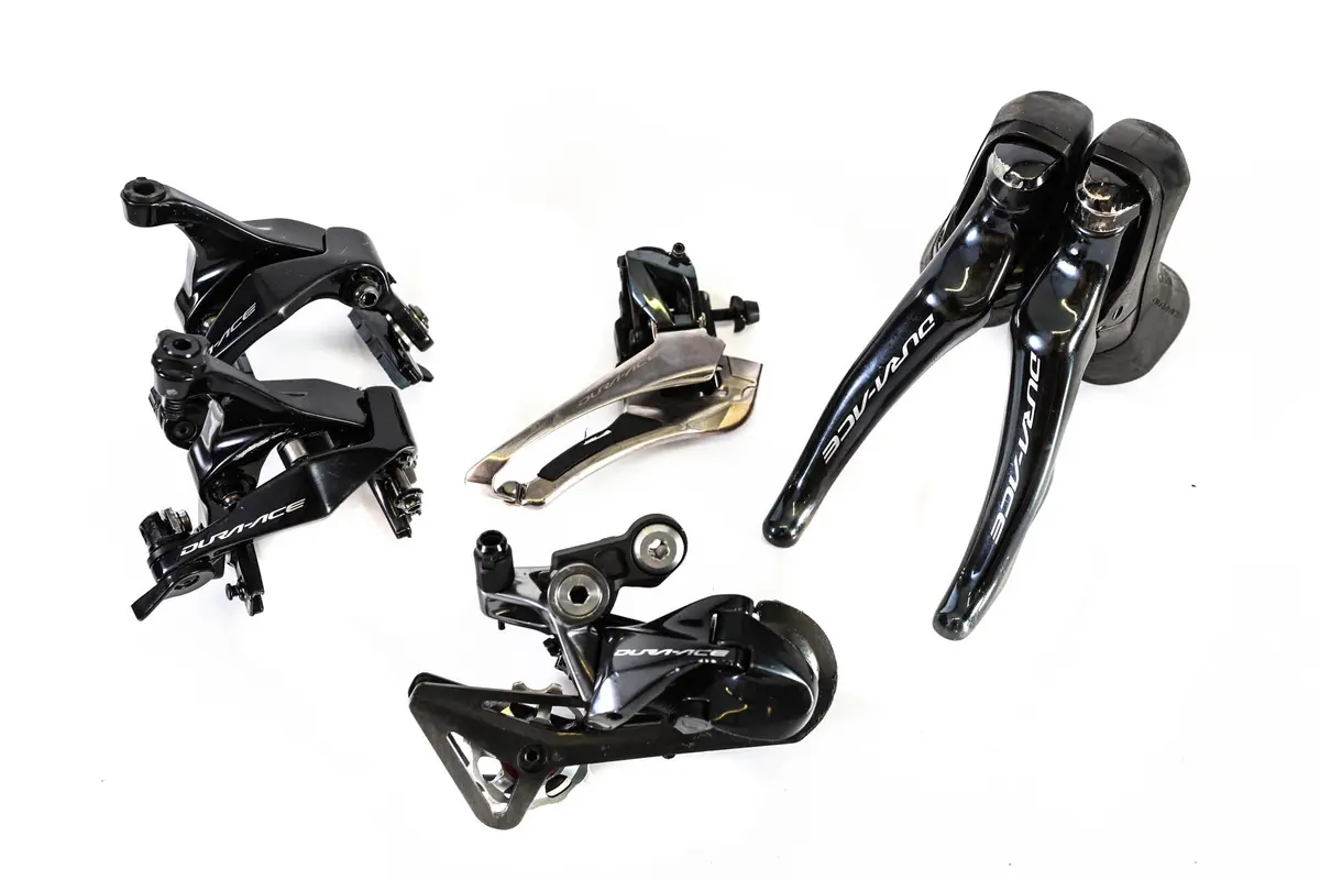 Shimano Dura-Ace R9100 Partial Rim Groupset 1