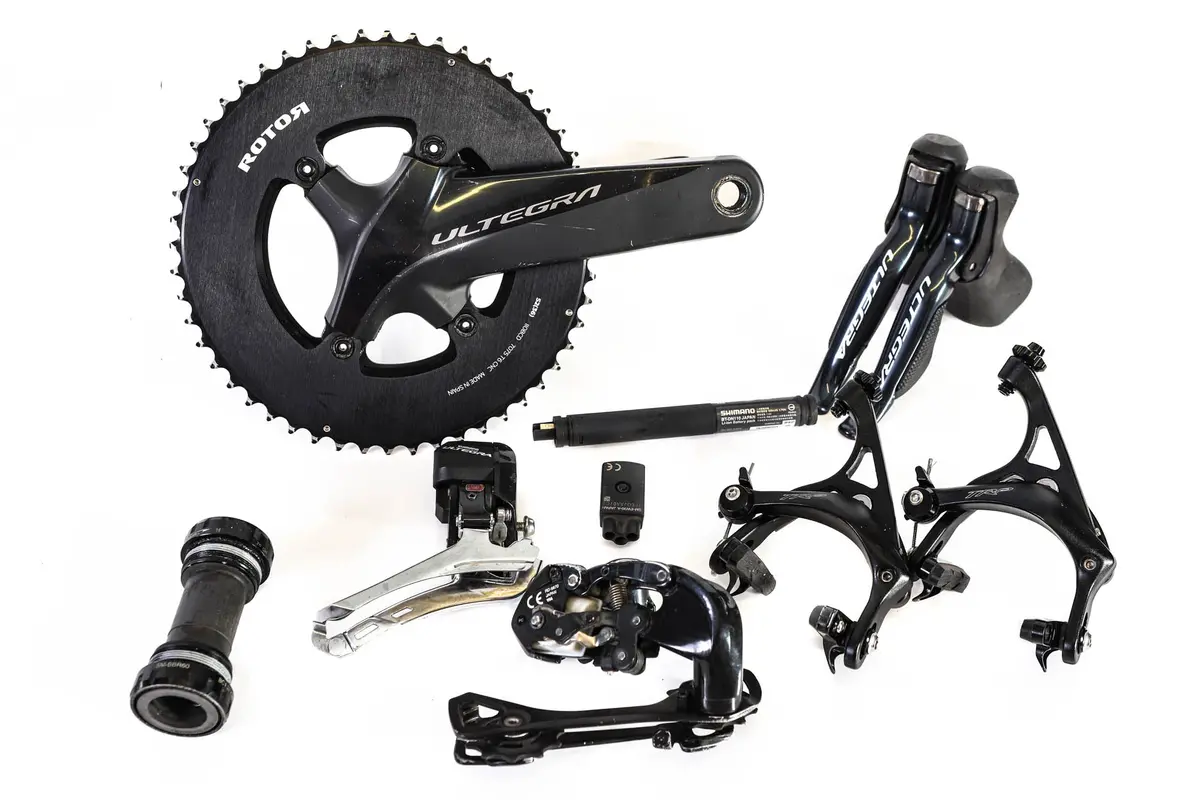 Shimano Ultegra Di2 R6870 Rim Groupset 1