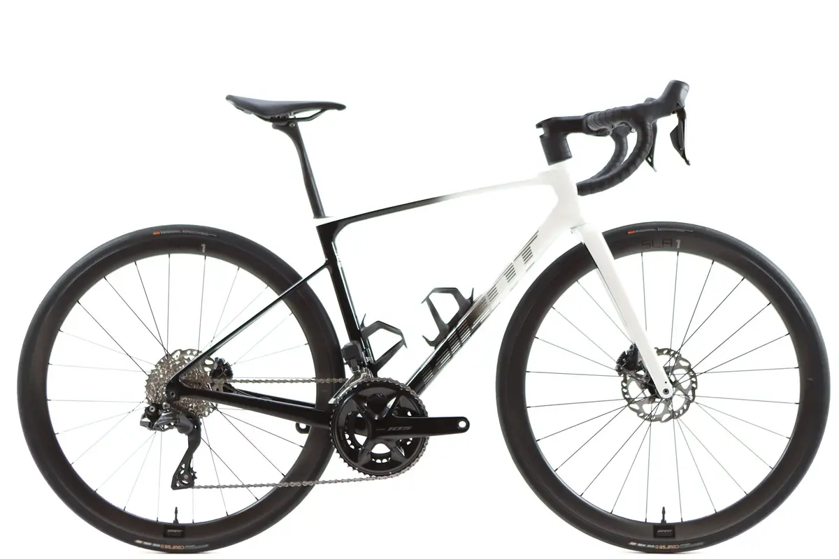 Giant Defy Advanced Pro 1 Shimano 105 Di2 Disc Road Bike 2024, Size Small 1