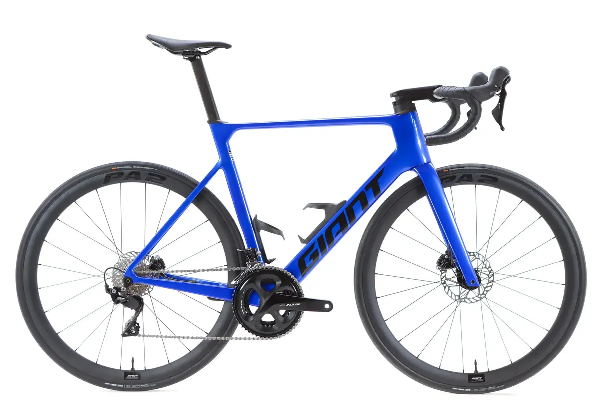 Giant Propel Advanced 2 Shimano 105 Disc Road Bike 2023, Size M/L 1