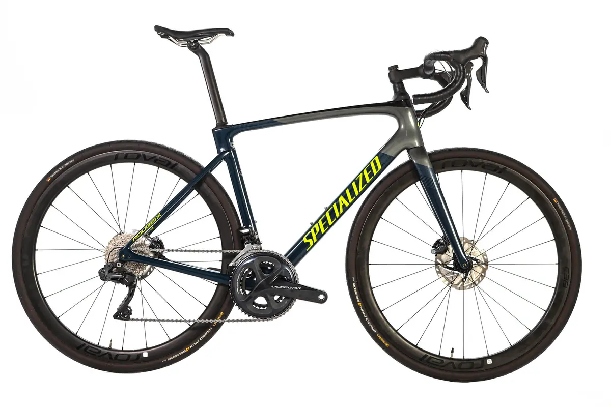 Specialized Roubaix Expert Shimano Ultegra Di2 Disc Road Bike 2020, Size 56Cm 1