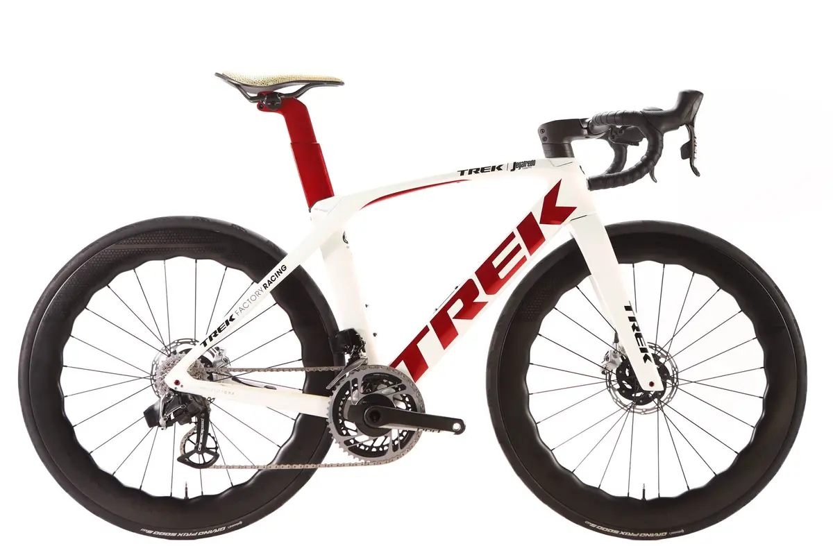 Trek Madone Slr 9 Gen 6 Sram Red Etap Axs Disc Road Bike 2020, Size 54Cm 1