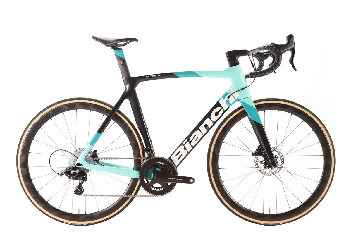 Bianchi Oltre Xr4 Campagnolo Chorus Disc Road Bike 2022, Size 59Cm 1