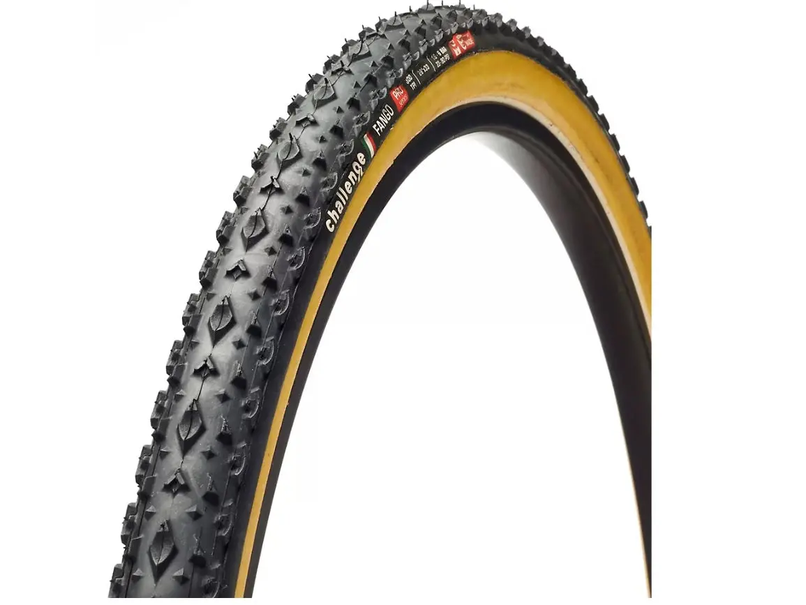 Challenge Fango Pro Tan Tyre, 33C 1