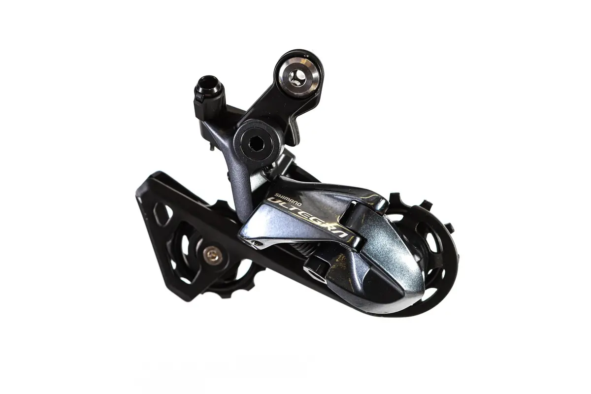 Shimano Ultegra R8000 Rear Derailleur, Short Cage 1