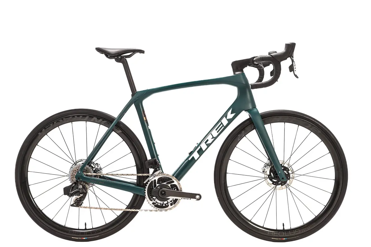 Trek Domane Slr 9 Gen 4 Sram Red Etap Axs Disc Road Bike 2023, Size 58Cm 1