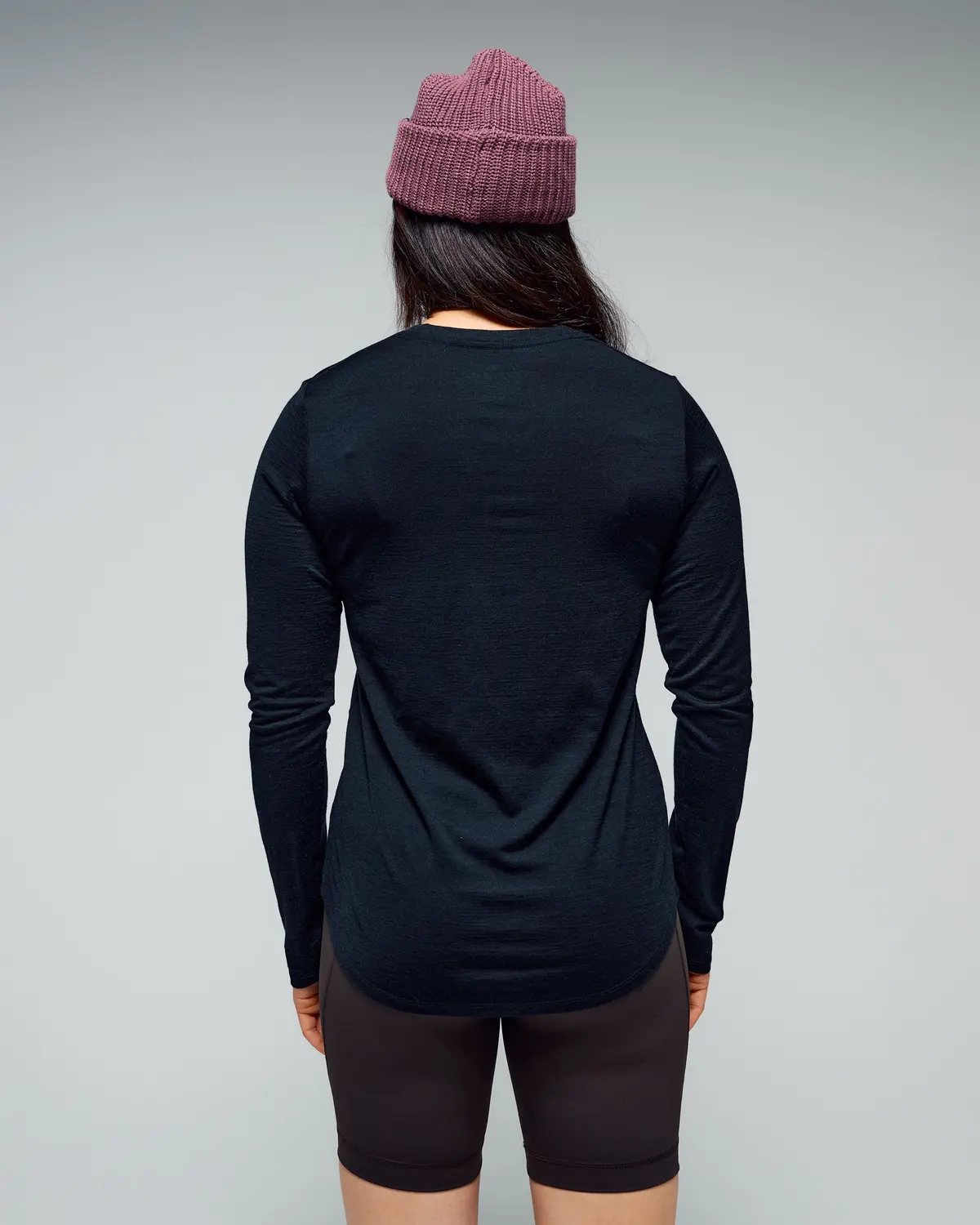 Women's 100% Merino Long Sleeve V-Top - Black 4