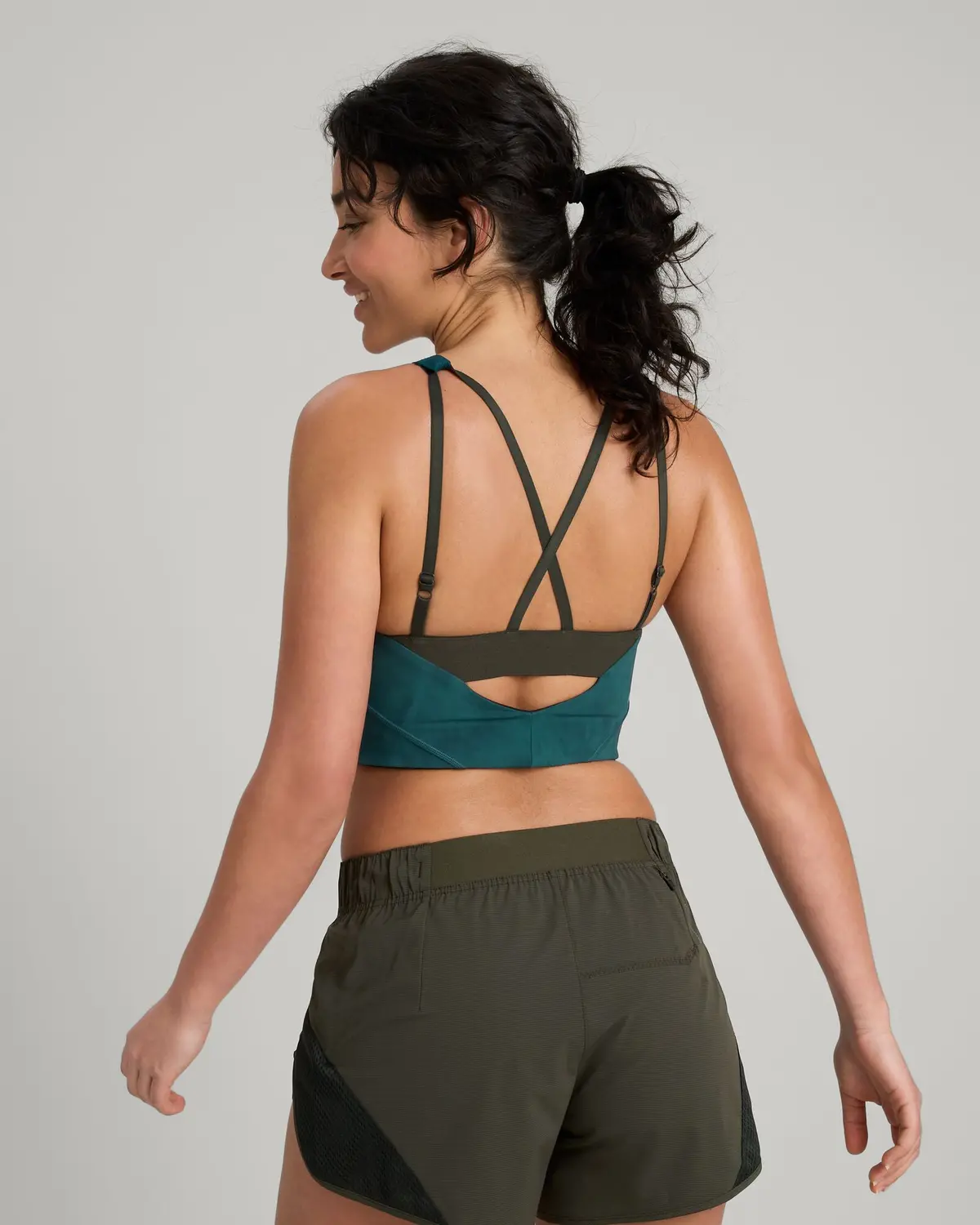 Well.Der.Ness Move Women's Crop Top - Deep Lagoon Sunburst Print 4