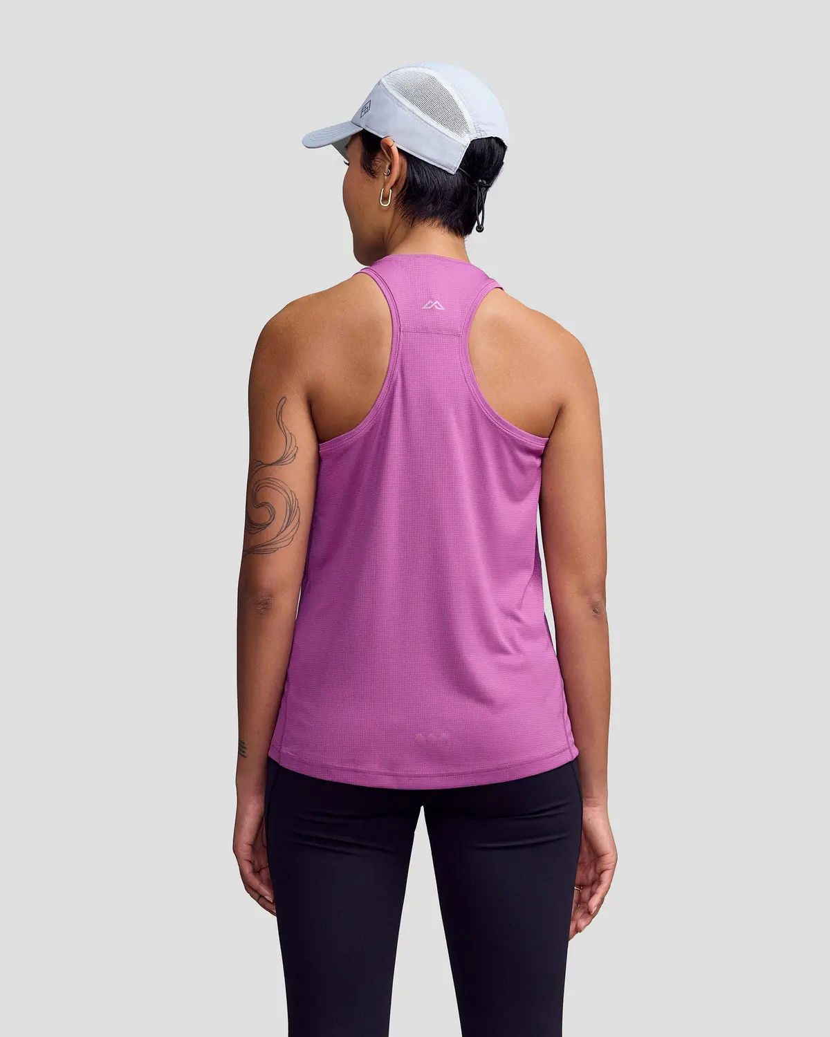 Women's Seeker Tank - Washed Berry 3