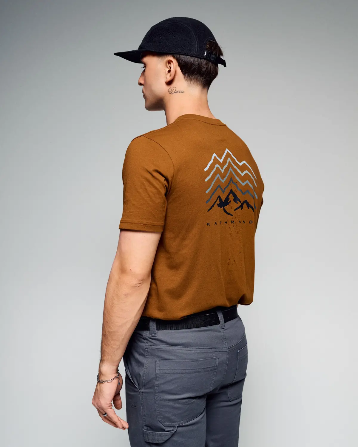 Men's Mountain Rays Organic Cotton T-Shirt - Bark 3