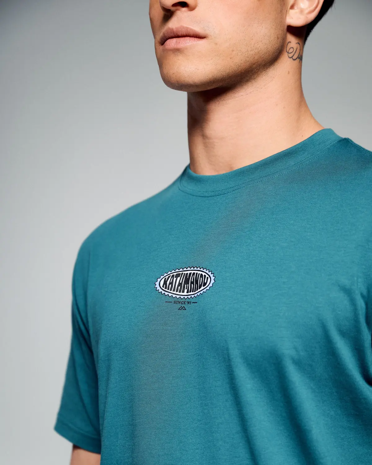 Men's Retro Badge Organic Cotton Tee - Ocean 2