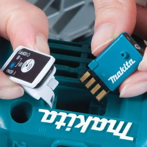 Makita Dsp601zju 36V Brushless Aws Plunge Saw With 2 X 1.5M Guide Rail & Case + Rail Bag 2