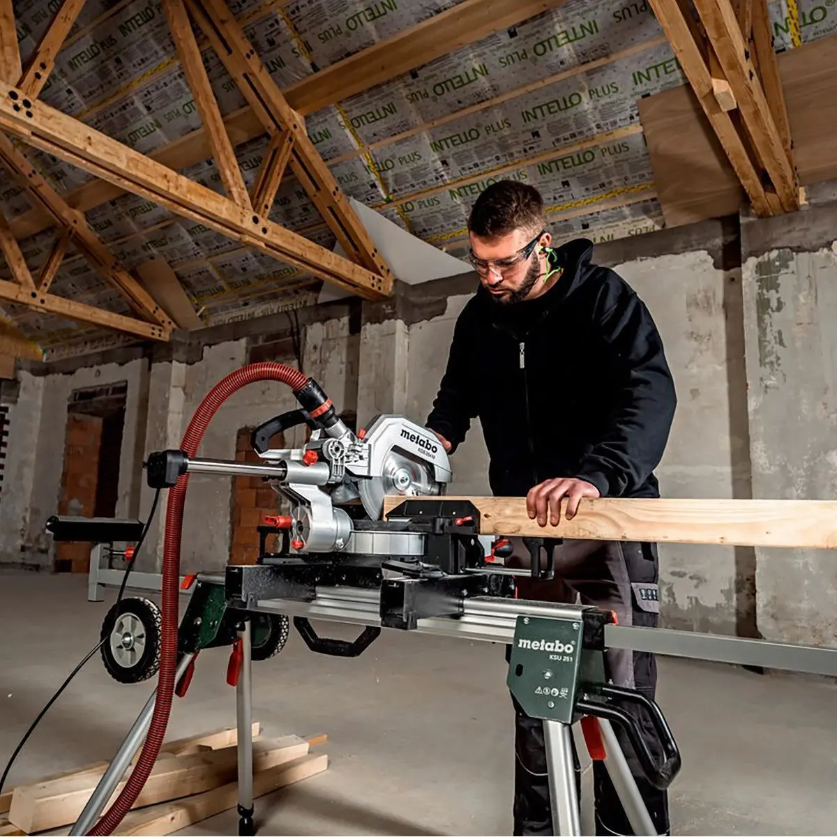 Metabo Kgs 254 M 254Mm Crosscut Mitre Saw With Sliding Function 240V/1800W 613254380 2