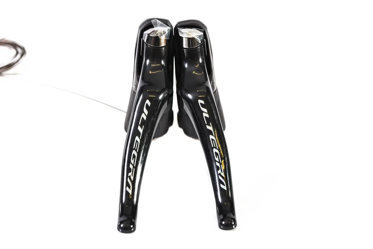 Shimano Ultegra R8000 Rim Brake Shifters 1