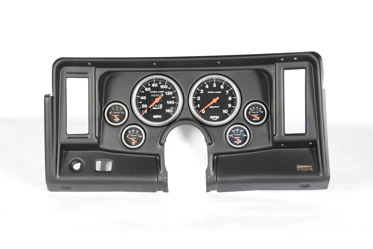 Classic Thunder Road Instrument Cluster With Autometer Gauges – 102690821 1